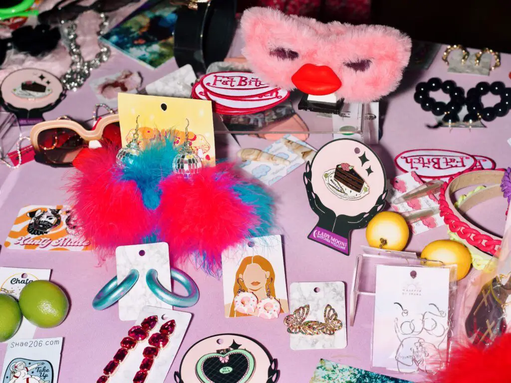 The Plus Bus Table - TCFStyle Brunch- plus size style brunch in Los Angeles- Photo by @jovannareyesphotography